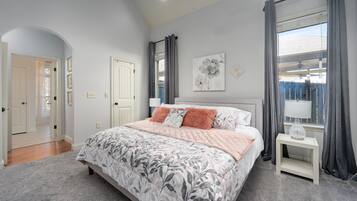 3 bedrooms, iron/ironing board, WiFi, bed sheets