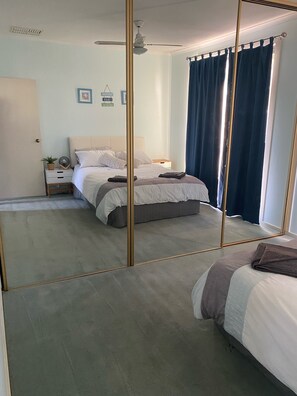 3 Schlafzimmer, Bügeleisen/Bügelbrett, Reisekinderbett, kostenloses WLAN