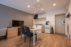 Quarto duplo luxo (check-in is not available after 11PM) | Wi-Fi de cortesia