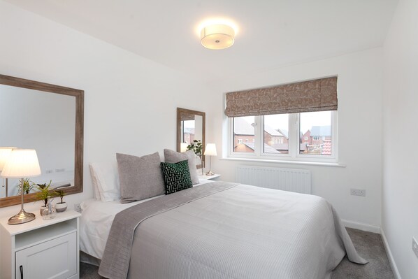 3 habitaciones, tabla de planchar con plancha y wifi gratis 