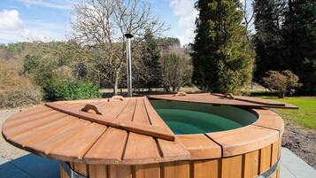 UtendĂžrs boblebad