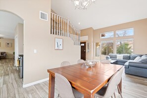 تناول ا�لطعام