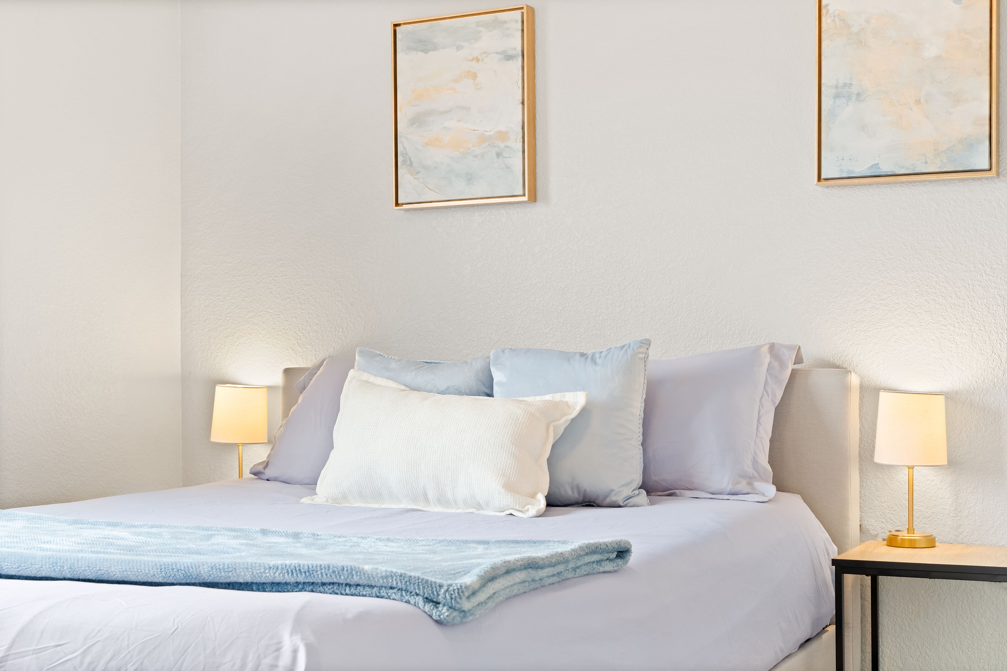 4 bedrooms, desk, iron/ironing board, free WiFi