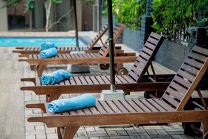 Kolam renang outdoor