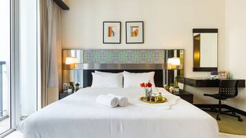 Single Room | Desk, iron/ironing board, bed sheets
