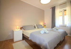 3 Schlafzimmer, kostenloses WLAN, BettwÀsche