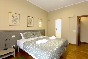 1 bedroom, iron/ironing board