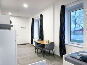 1 habitación, escritorio y wifi gratis 