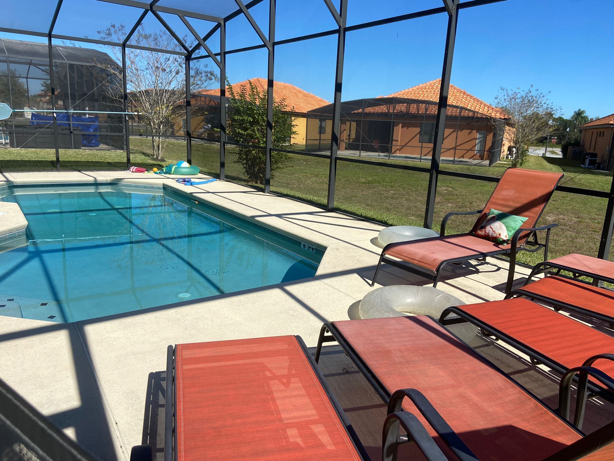Beautiful pool retreat at Golf course community