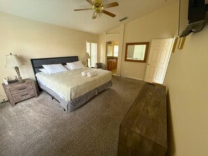 3 camere, ferro/asse da stiro, Wi-Fi gratuito