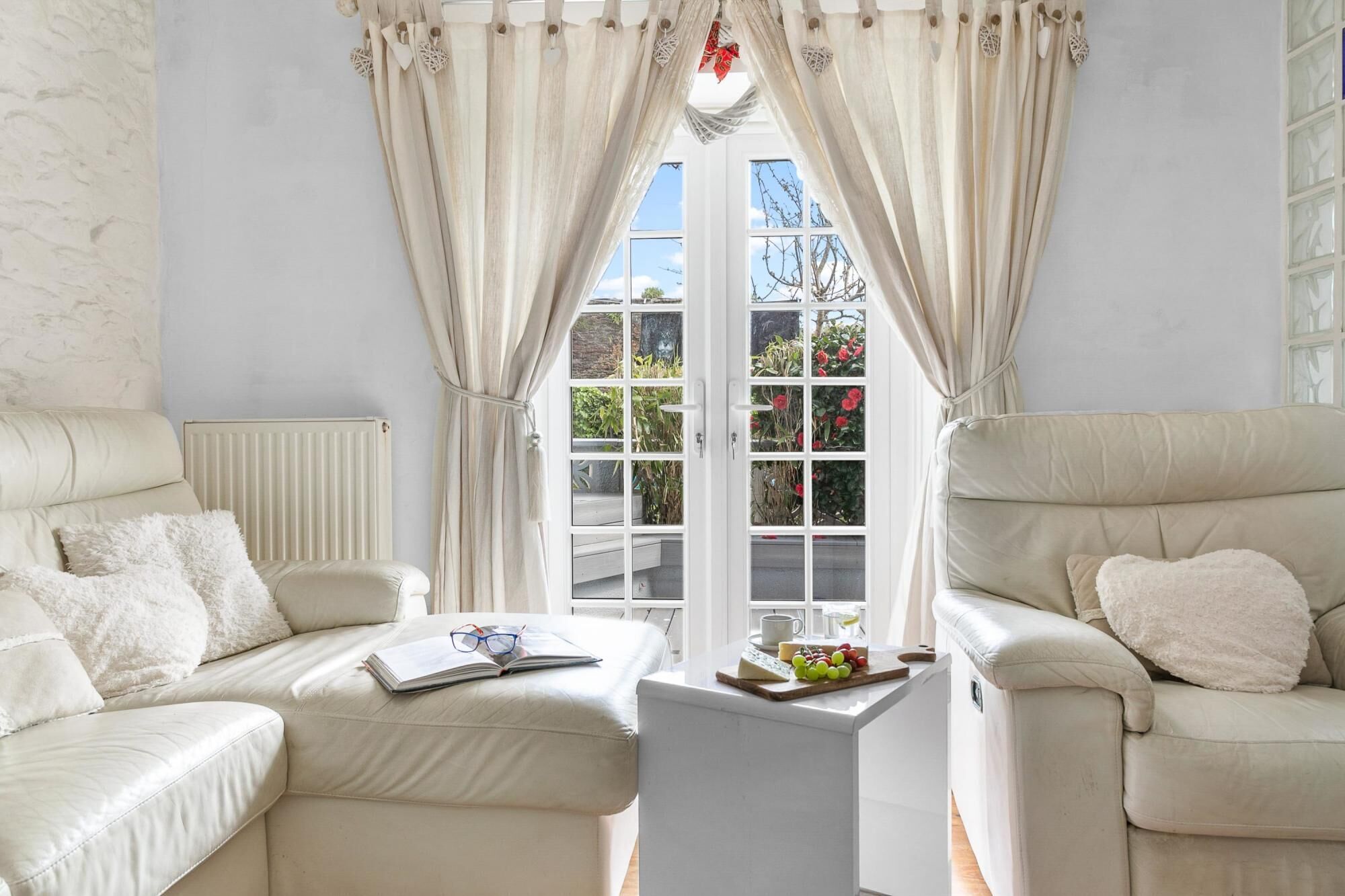 Beach Cottage - Nautical-themed Cottage in Central Totnes