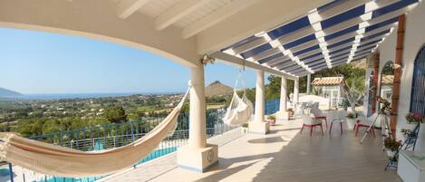 3 habitaciones y escritorio