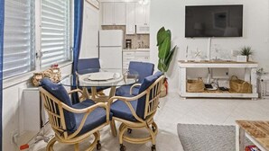 Interior - 1BR Marco Island condo with pool, WiFi, kitchen, and heated pool. (Marco Island)
