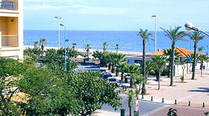 Vlak bij het strand