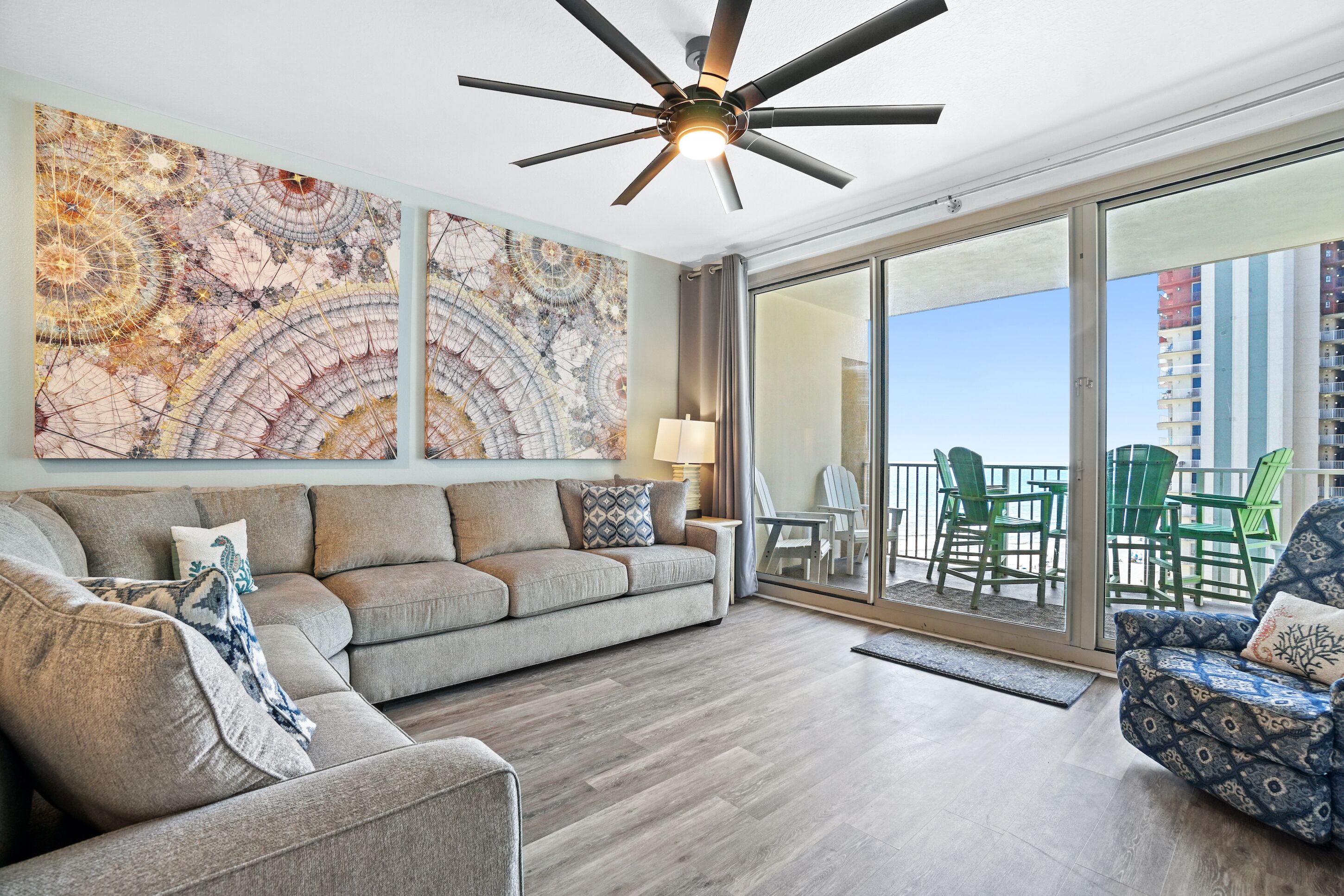 Beachfront - Sleeps 10! Huge Lagoon Pools, Hot Tubs, Indoor Pool, Private Beach