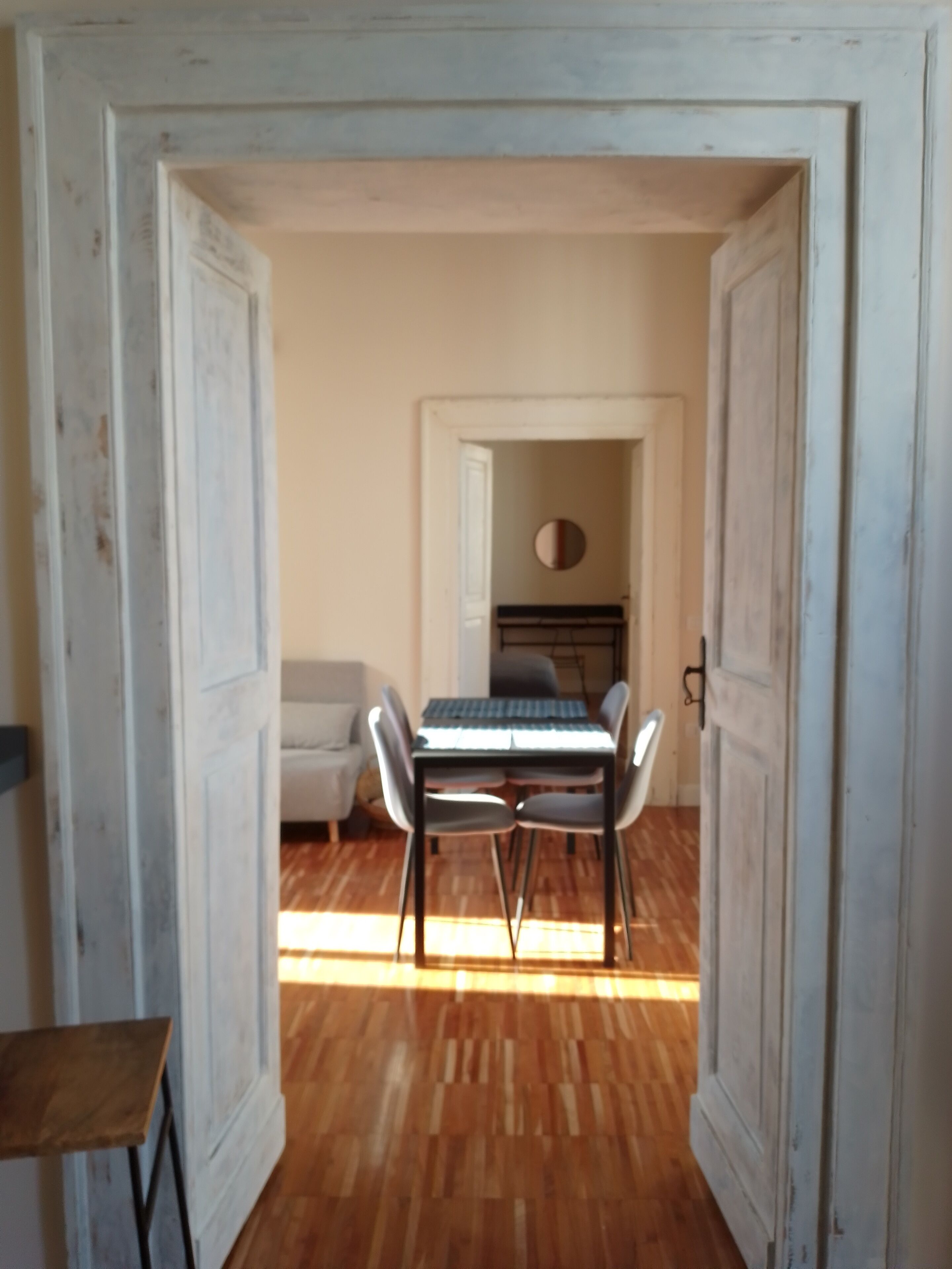 old center apartment 800 m from the central station 