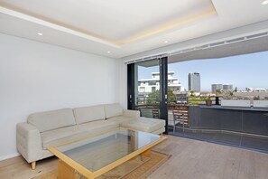 Apartment (1 Bedroom) | Interior - Nine On S 3E (Cape Town)