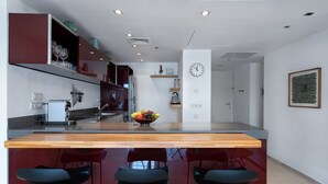 Apartment | Interior - Bright and Clean Rothchild Quarter (Tel Aviv)