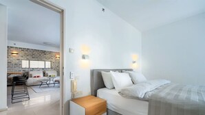 Apartment | Interior - Bright and Clean Rothchild Quarter (Tel Aviv)