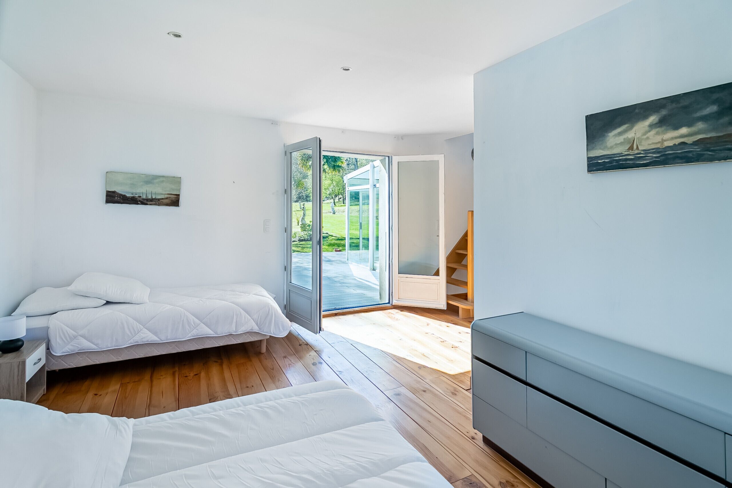 6 chambres, fer et planche à repasser, Wi-Fi gratuit