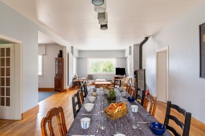 Dining - Large family house at 230m from the beach! (Planguenoual)