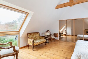 6 عدّة غرف نوم ومكواة/لوح كي وواي فاي مجانًا