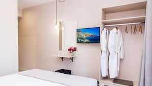 3 bedrooms, in-room safe, blackout drapes, soundproofing - Anatoli Villa (Zakynthos)