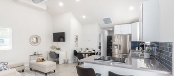 Historic Coronado District of Phoenix! Located by All Major Hospitals.