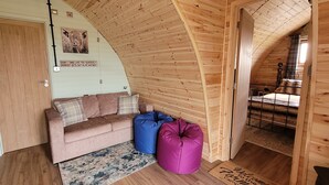 Hytte | Oppholdsrom | Peis