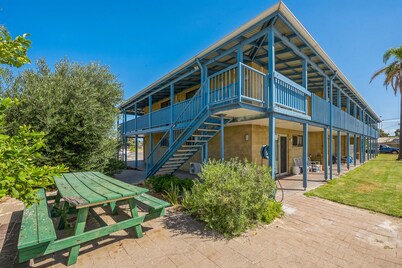 Chateau McNally - In the heart of Lancelin