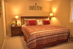 2 bedrooms, iron/ironing board, free WiFi, bed sheets - 2216  Cozy Bear Condo - Walk to Sledding Hill (Banner Elk)