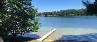 Cottage on Hackert Lake