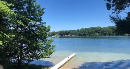 Cottage on Hackert Lake