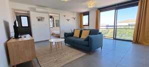 Smart TV - NEW T2 NEAR THE PORT AND ALL SHOPS (Porto-Vecchio)