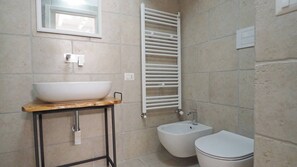 Shower, hair dryer, towels - Corte Nizza - Historic center, WiFi, AC, 4 guests (Taviano)