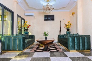 Sala de estar en el lobby