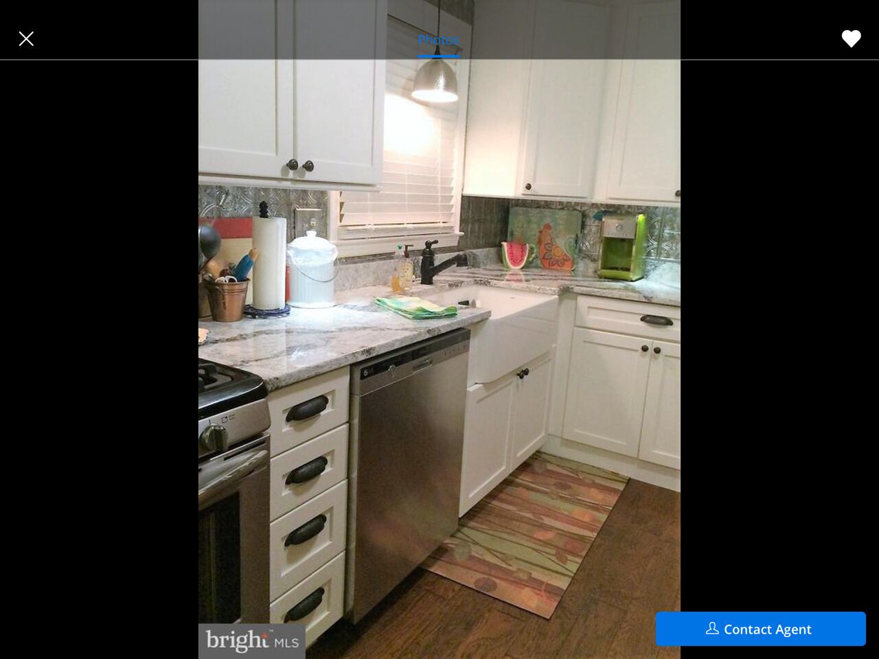 Adorable 3BR 2BA waterfront cottage with guest house,  "man cave" and more!