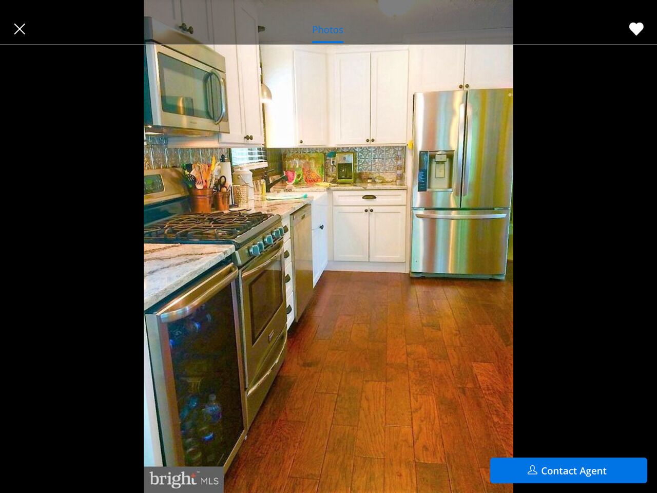 Adorable 3BR 2BA waterfront cottage with guest house,  "man cave" and more!