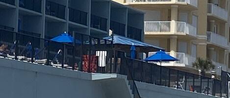 Alberca al aire libre y alberca climatizada