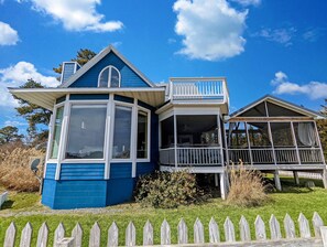 Exterior - Egret's Cove - Pet friendly w/ Hot tub! (Chincoteague Island)