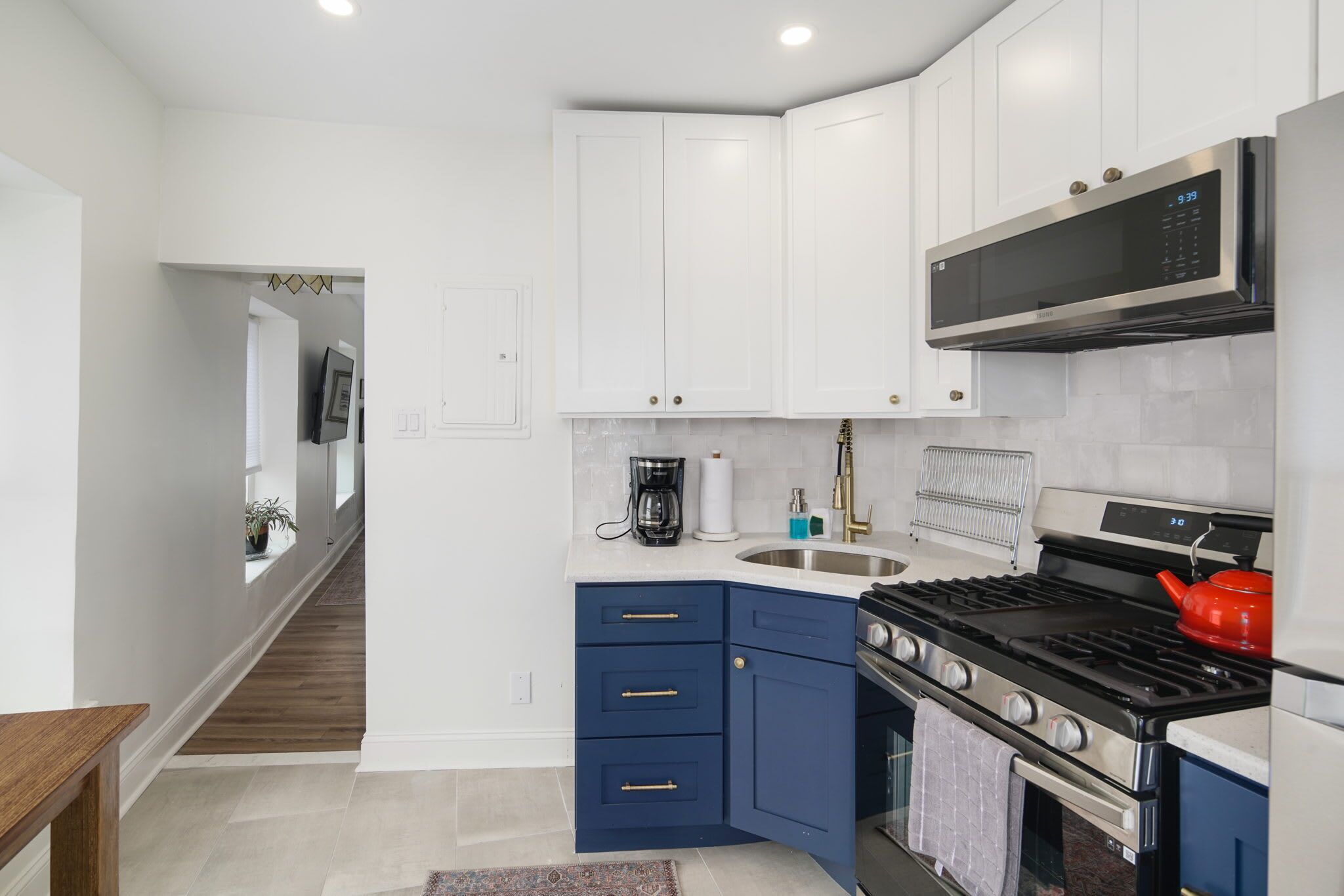 Brand New Manayunk Retreat 2BR including parking