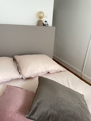 1 間睡房、熨斗/熨衫板、可攜式嬰兒床、免費 Wi-Fi