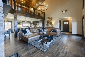 Smart TV, fireplace, foosball - New, Secluded Lodge with Amazing Forest Views Wrap-Around Deck & Open Living (Lead)