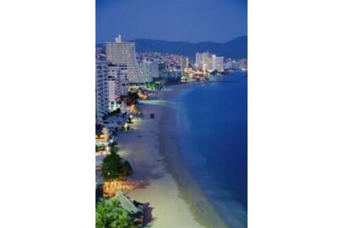 immerse yourself in Mexican living. B. & B.  5 min. walk to beach ,Playa  Bonfil