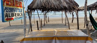 immerse yourself in Mexican living. B. & B. 5 min. walk to beach ,Playa Bonfil