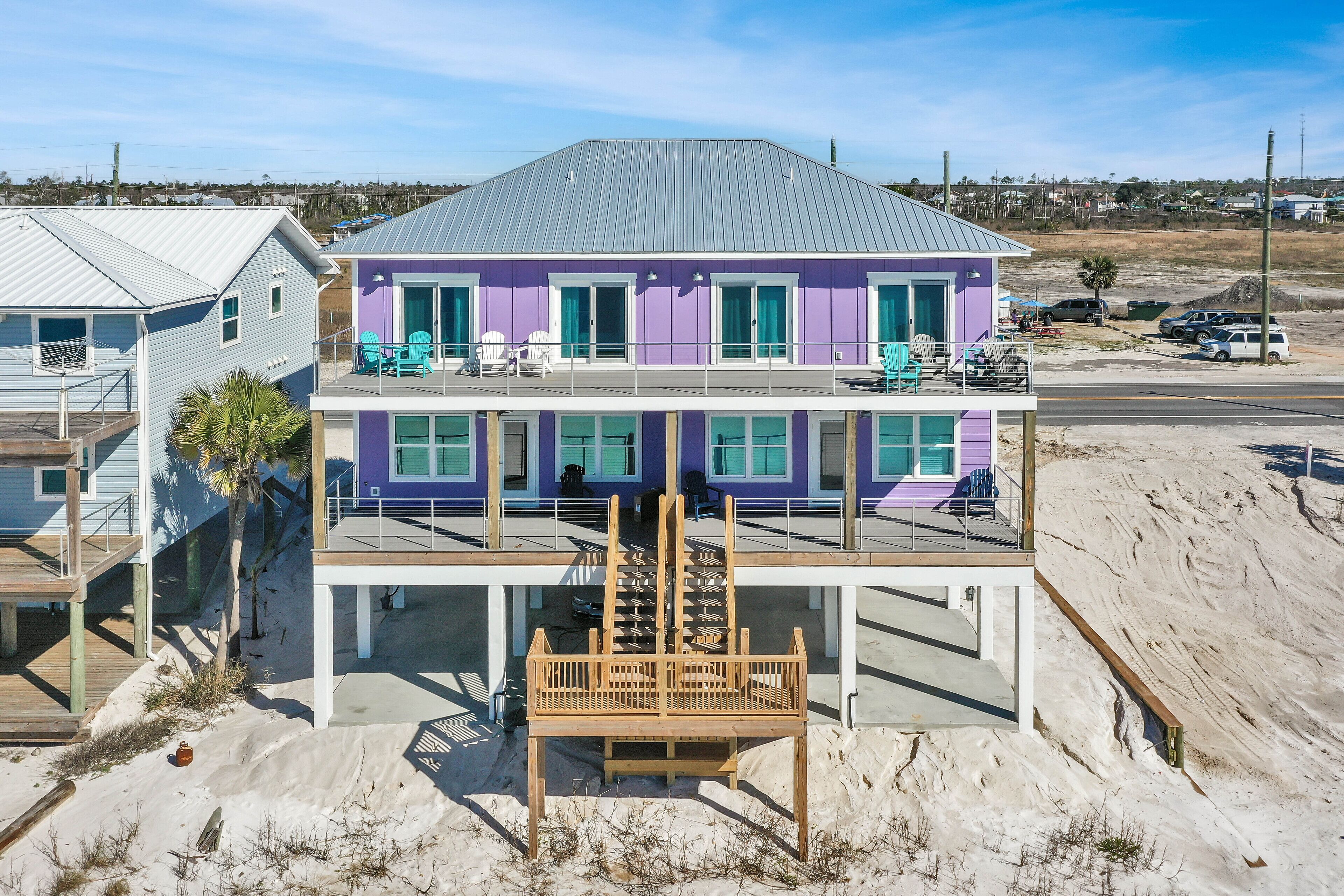 Beachfront Home in MXB, Great Views & Lots of Space Rent A & B to Sleep 20