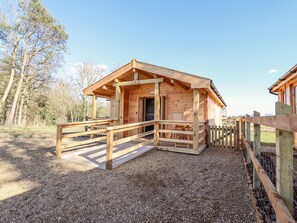 Cottage | Exterior - Clover Lodge (Leiston)