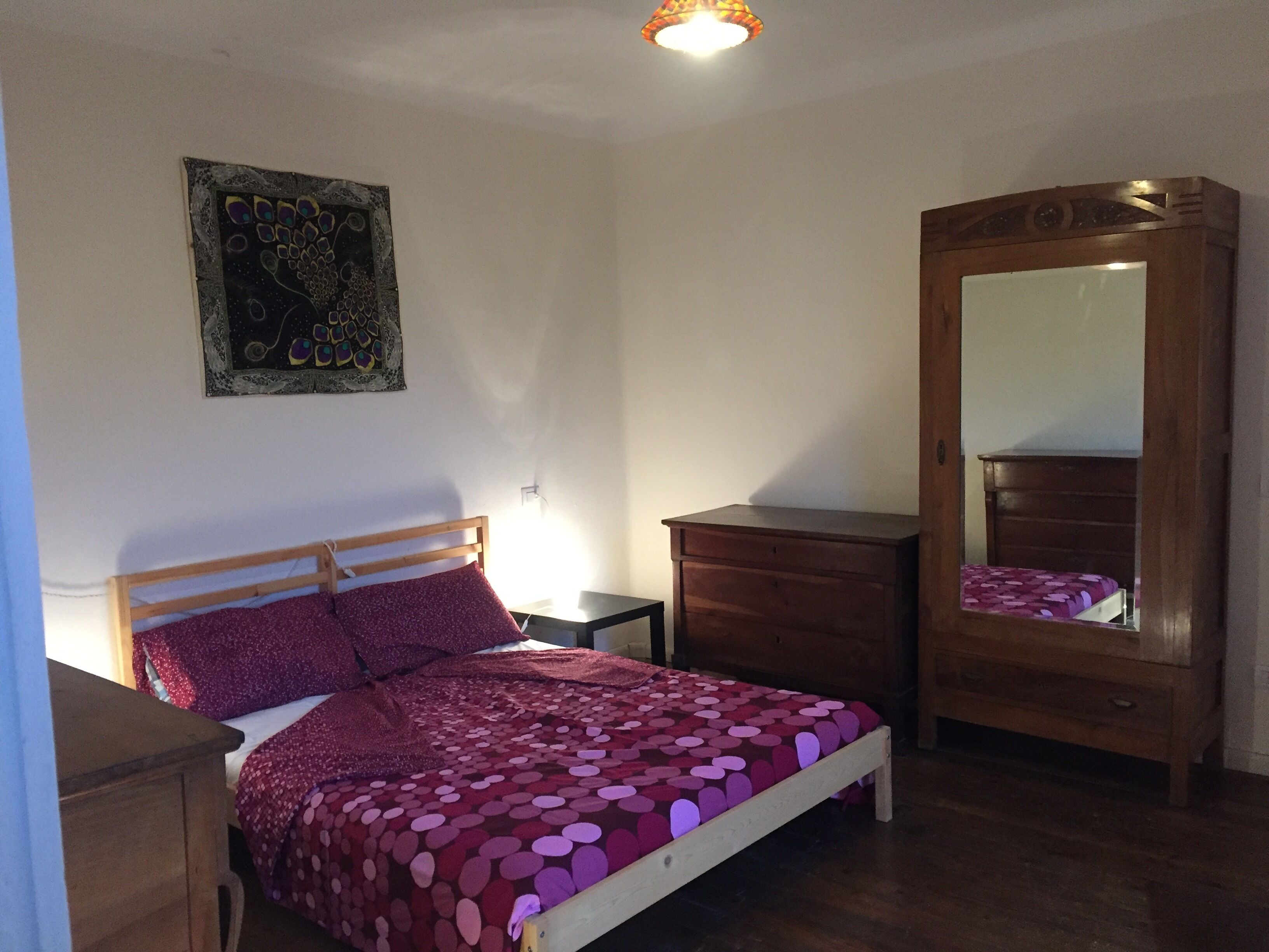 4 多间卧室、办公桌、熨斗/熨衣板、WiFi