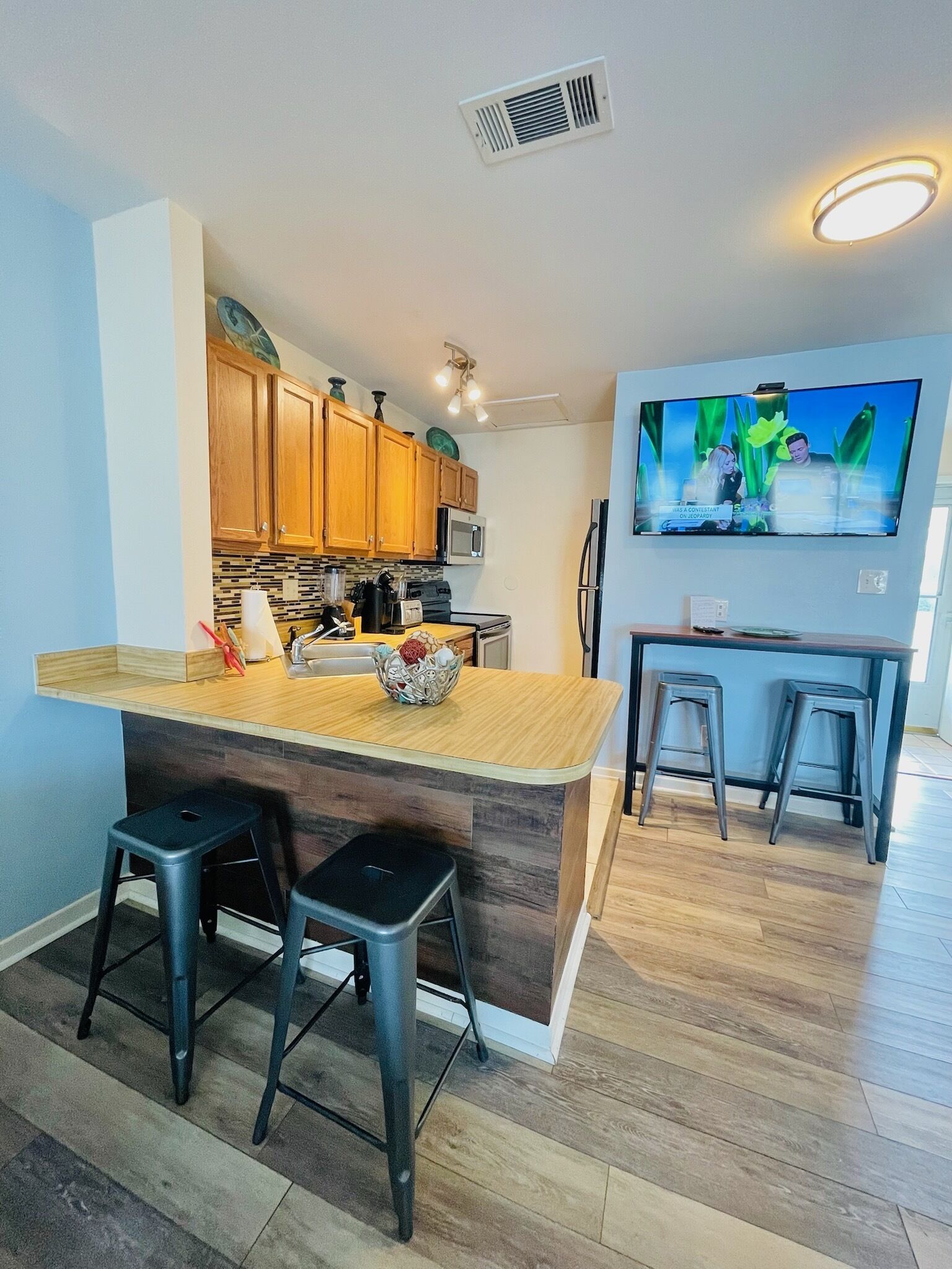 Condo #8209 is a beautiful beach unit just steps from the Gulf of Mexico!