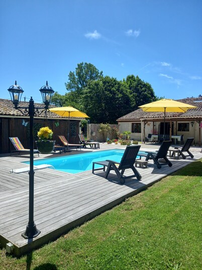 Superb Rural property for 6 with Private Heated Swimming Pool